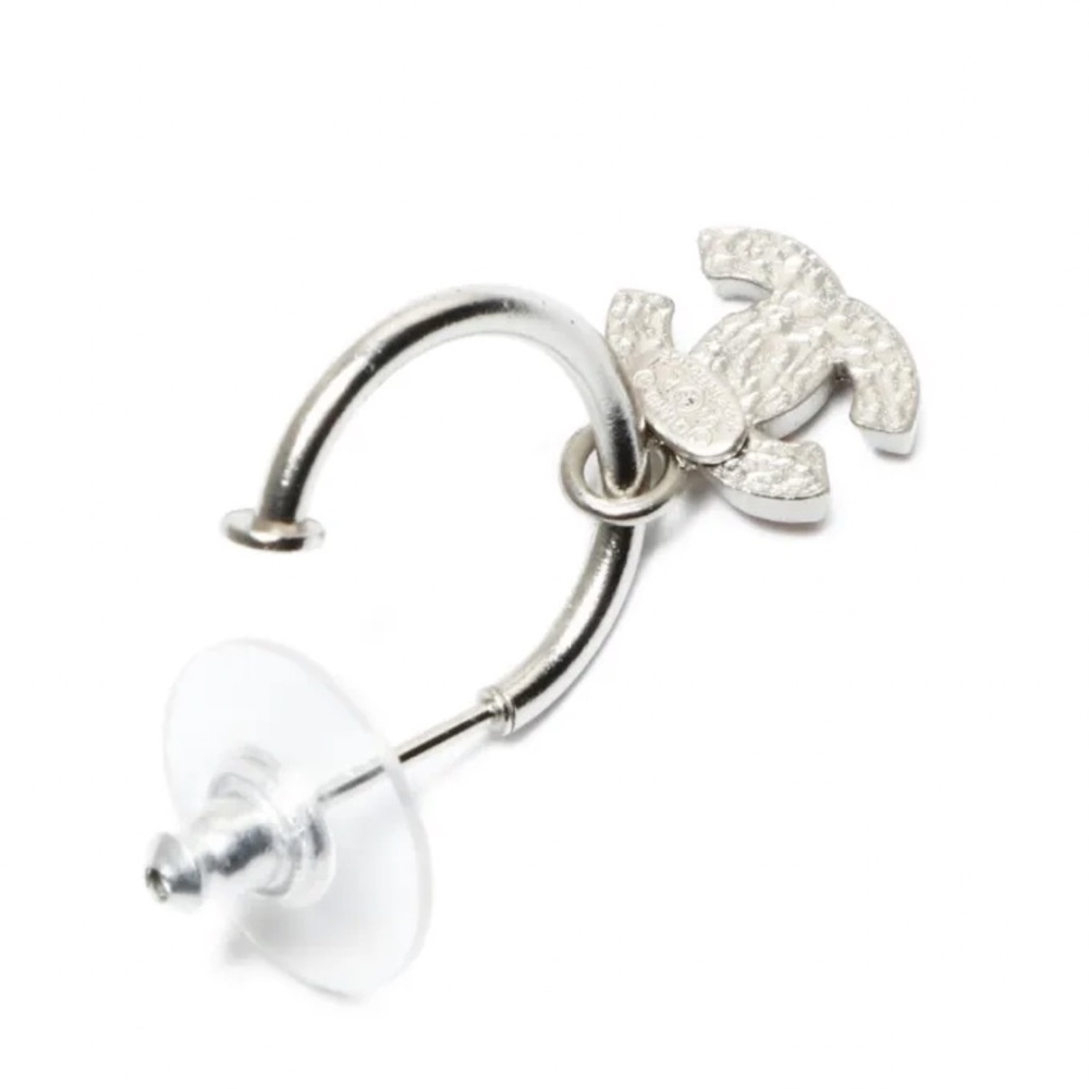 CHANEL Silver and Red CC Hoop Pierced Earrings - Picture 6 of 8